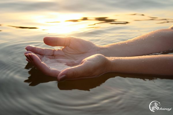 5 thói quen khiến đôi tay bạn nhanh lão hoá